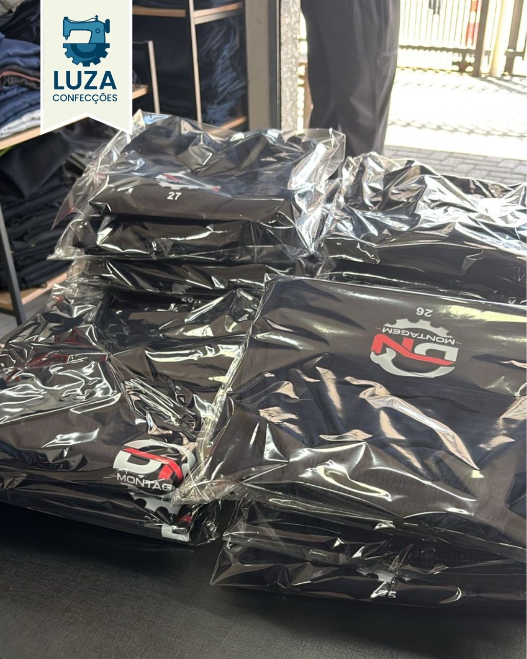 Calça de Brim Masculina Uniforme 24 Uniformes Profissionais Entregues para os clientes Luza Confeccao 4