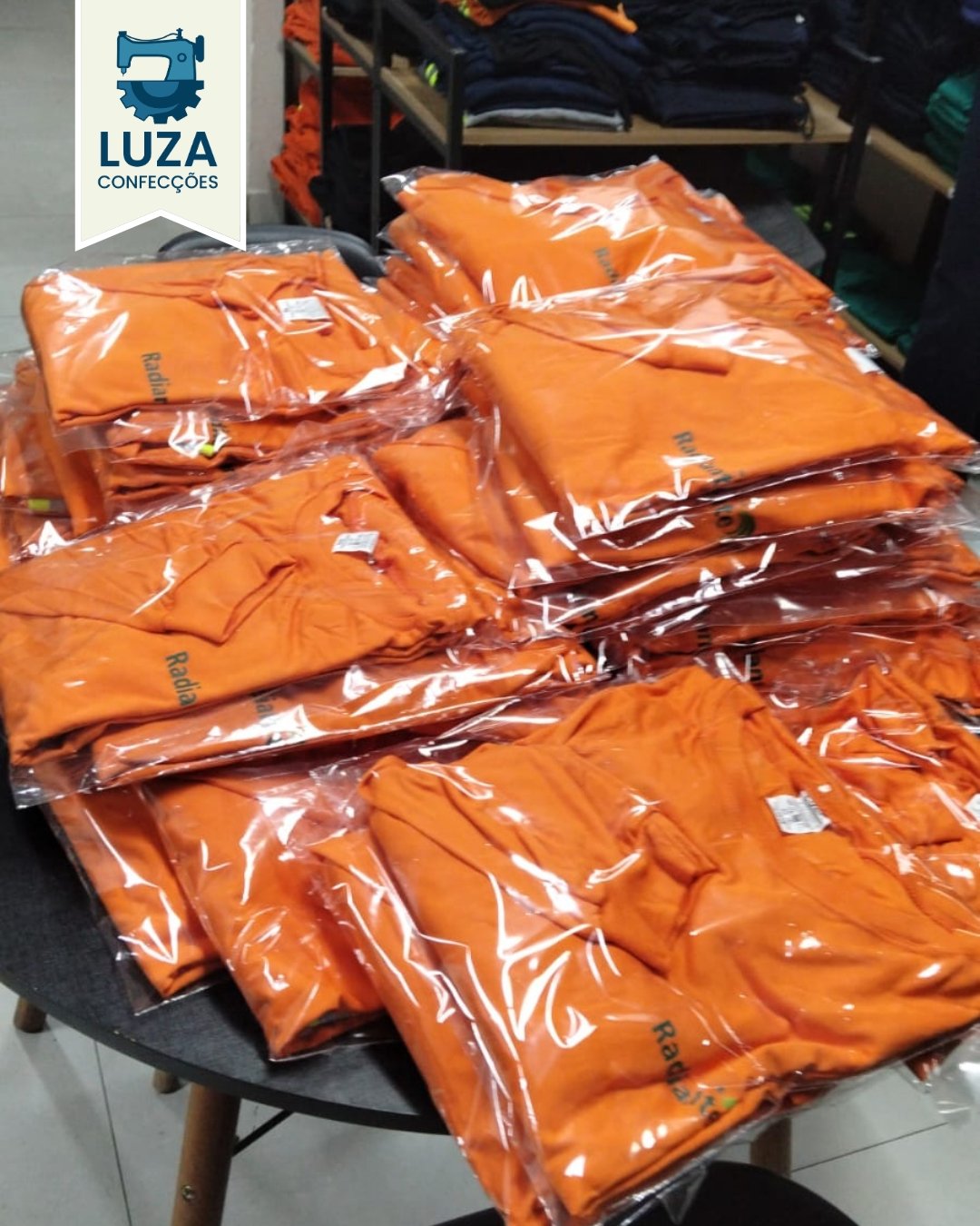 Calça de Brim Masculina Uniforme 25 Uniformes Profissionais Entregues para os clientes Luza Confeccao 5